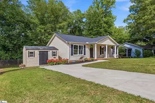 323 Pinonwood Dr, Simpsonville, SC 29680 - Photo 2