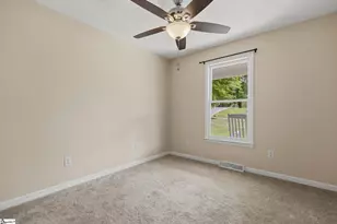 323 Pinonwood Dr, Simpsonville, SC 29680 - Photo 14