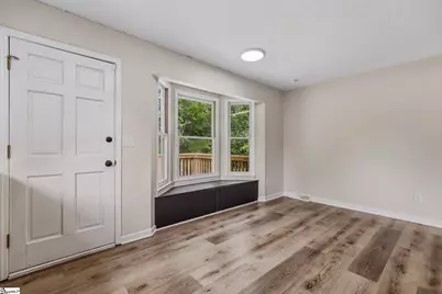 323 Pinonwood Drive, Simpsonville, SC 29680 - Photo 8