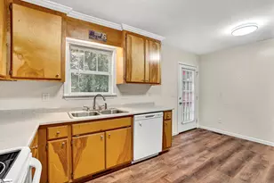 608 Ruddy Creek Cir, Greer, SC 29651 - Photo 6
