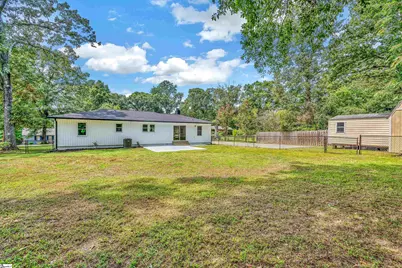 12 Brewster Drive, Taylors, SC 29687 - Photo 4