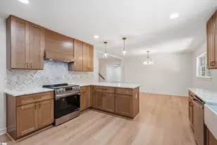 8 Overlook Ct, Greenville, SC 29609 - Photo 12