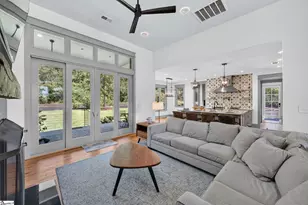 3 Hall Rd, Greenville, SC 29609 - Photo 2