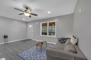 12 Heritage Ct, Spartanburg, SC 29307 - Photo 6