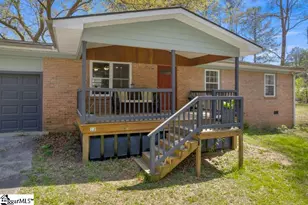 12 Heritage Ct, Spartanburg, SC 29307 - Photo 2
