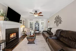 19 Chantilly Rue Ct, Simpsonville, SC 29681 - Photo 8
