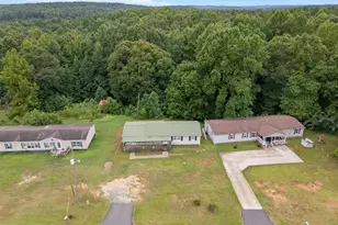 1360 Sulphur Springs Rd, Jonesville, SC 29353 - Photo 26