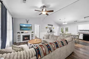 208 Redfern Ct, Easley, SC 29640 - Photo 2