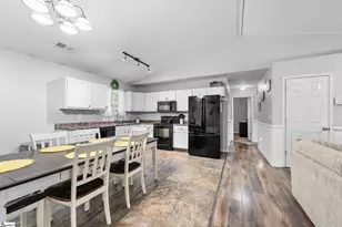 208 Redfern Ct, Easley, SC 29640 - Photo 6
