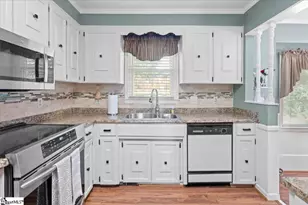 103 Hollymont Ct, Simpsonville, SC 29681 - Photo 8