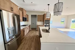 711 Stoughton Dr, Fountain Inn, SC 29644 - Photo 6