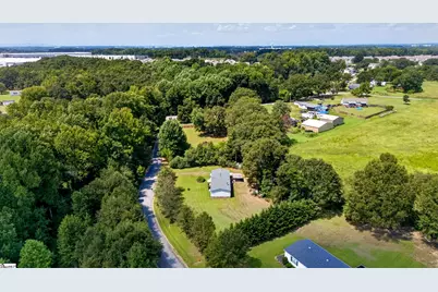 129 Pleasant Cove Drive, Woodruff, SC 29388 - Photo 2