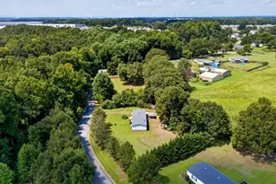 129 Pleasant Cove Dr, Woodruff, SC 29388 - Photo 2