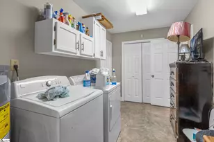 68 Hutchens St, Greenville, SC 29605 - Photo 14