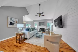 2716 Carolina Country Club Rd, Spartanburg, SC 29306 - Photo 2