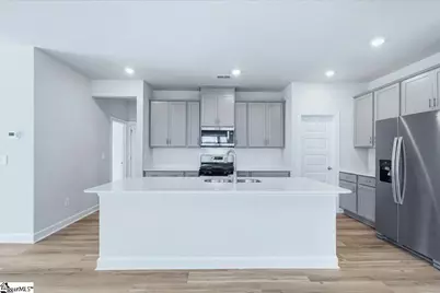 136 Gardner Avenue, Gray Court, SC 29645 - Photo 8