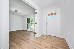 3 Hibourne Ct, Greenville, SC 29615 - Photo 2