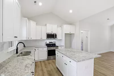 121 Tubbs Mountain Road, Travelers Rest, SC 29690 - Photo 10