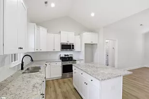 121 Tubbs Mountain Rd, Travelers Rest, SC 29690 - Photo 10