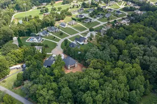 221 Saddle Creek Ct, Greer, SC 29651 - Photo 32