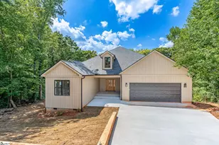221 Saddle Creek Ct, Greer, SC 29651 - Photo 1