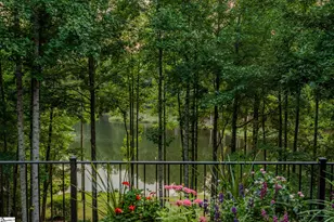 22 Lake Hills Ln, Travelers Rest, SC 29690 - Photo 4