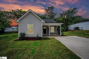 438 N Forest St, Spartanburg, SC 29303 - Photo 2
