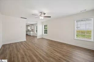438 N Forest St, Spartanburg, SC 29303 - Photo 8