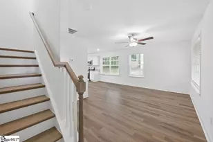 672 Saxon Ave, Spartanburg, SC 29301 - Photo 2