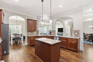 425 Castleford Pl, Simpsonville, SC 29681 - Photo 4