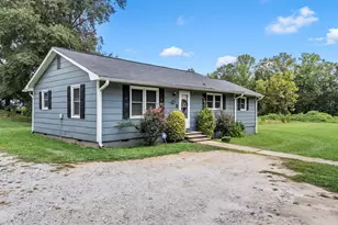 137 Shoally St, Boiling Springs, SC 29316 - Photo 4