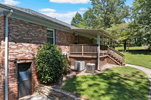 174 New Market St, Tryon, NC 28782 - Photo 32