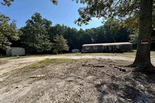252 Currys Lake Cir, Gray Court, SC 29645 - Photo 1
