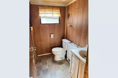 252 Currys Lake Circle, Gray Court, SC 29645 - Photo 12