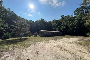 252 Currys Lake Cir, Gray Court, SC 29645 - Photo 2