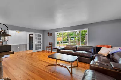 2209 Edgefield Road, Spartanburg, SC 29307 - Photo 2