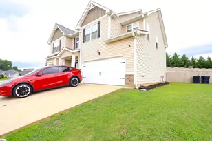 526 W Holloway Dr, Woodruff, SC 29388 - Photo 2