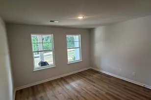 100 Huff Dr, Greenville, SC 29611 - Photo 2