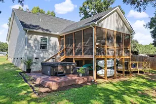 701 Coneross Creek Rd, Seneca, SC 29678 - Photo 2
