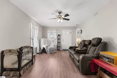 206 Oakland Avenue, Greer, SC 29650 - Photo 4