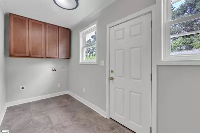 115 Milliken Street, Laurens, SC 29360 - Photo 4