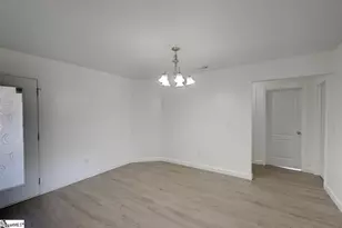 129 Hurst Ave, Anderson, SC 29625 - Photo 10