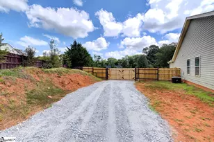 129 Hurst Ave, Anderson, SC 29625 - Photo 30