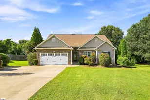 231 Metcalf Ct, Spartanburg, SC 29306 - Photo 2