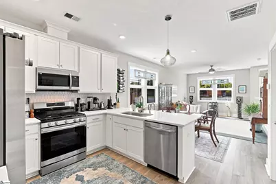1192 N Pleasantburg Drive, Greenville, SC 29607 - Photo 10