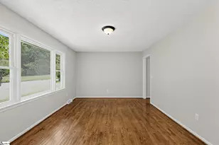 202 Vinewood Ct, Simpsonville, SC 29680 - Photo 6