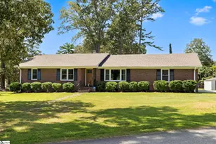 1 Dickens Ln, Taylors, SC 29687 - Photo 1
