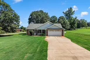 207 Gibbs Rd, Wellford, SC 29385 - Photo 1