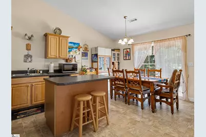 207 Gibbs Road, Wellford, SC 29385 - Photo 6