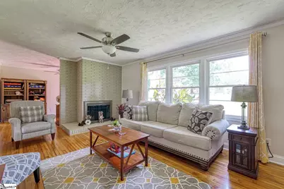 105 Guilford Place, Spartanburg, SC 29302 - Photo 4
